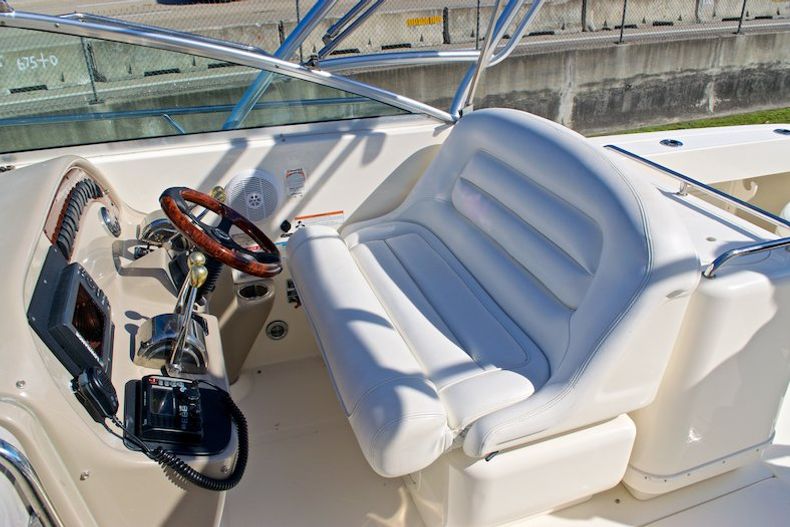 Thumbnail 41 for Used 2007 Sea Ray 290 Amberjack boat for sale in Miami, FL