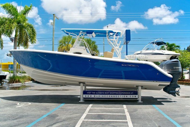 Thumbnail 4 for New 2014 Cobia 296 Center Console boat for sale in West Palm Beach, FL