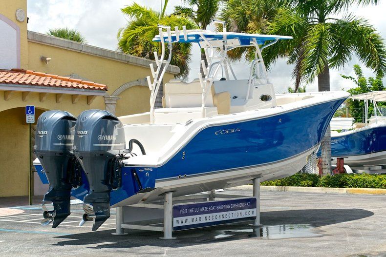 Thumbnail 7 for New 2014 Cobia 296 Center Console boat for sale in West Palm Beach, FL