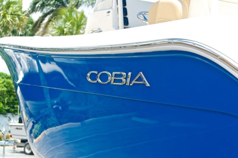 Thumbnail 11 for New 2014 Cobia 296 Center Console boat for sale in West Palm Beach, FL