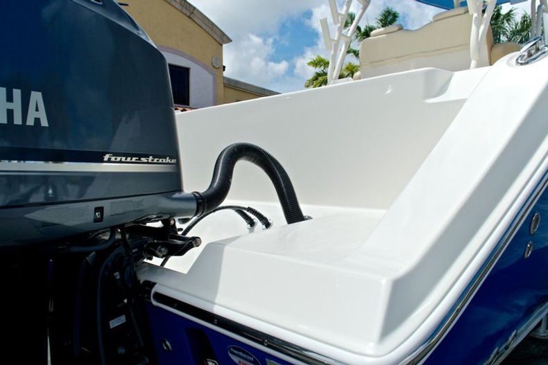 Thumbnail 21 for New 2014 Cobia 296 Center Console boat for sale in West Palm Beach, FL