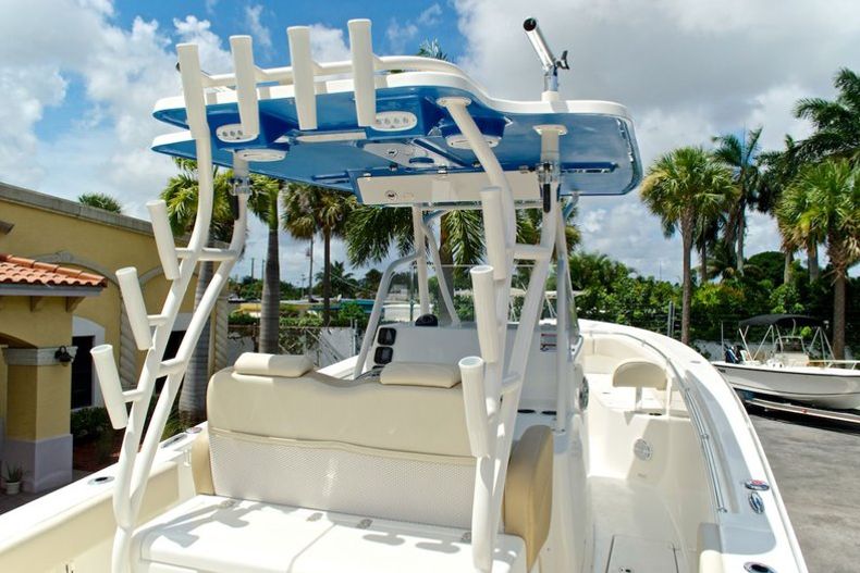 Thumbnail 28 for New 2014 Cobia 296 Center Console boat for sale in West Palm Beach, FL