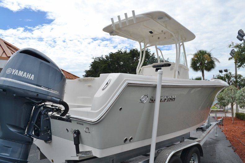 Thumbnail 3 for New 2017 Sailfish 240 CC Center Console boat for sale in Vero Beach, FL