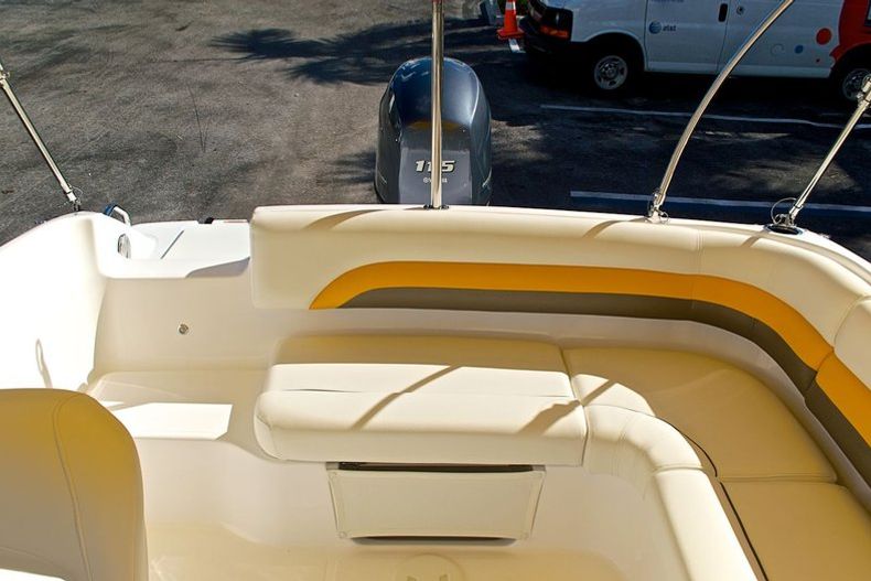 Thumbnail 26 for New 2013 Hurricane SunDeck Sport SS 188 OB boat for sale in West Palm Beach, FL