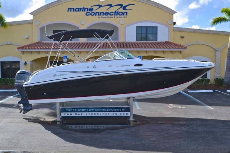 New 2013 Hurricane SunDeck SD 2700 OB boat for sale in West Palm Beach, FL