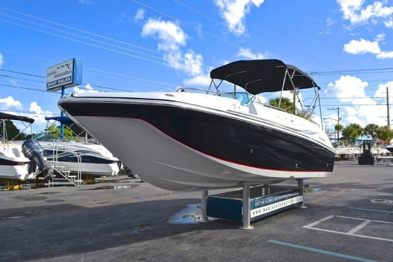 Thumbnail 3 for New 2013 Hurricane SunDeck SD 2700 OB boat for sale in West Palm Beach, FL