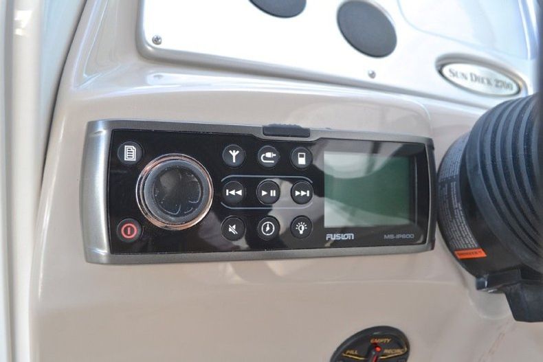 Thumbnail 55 for New 2013 Hurricane SunDeck SD 2700 OB boat for sale in West Palm Beach, FL