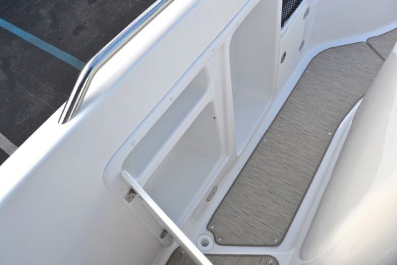 Thumbnail 71 for New 2013 Hurricane SunDeck SD 2700 OB boat for sale in West Palm Beach, FL