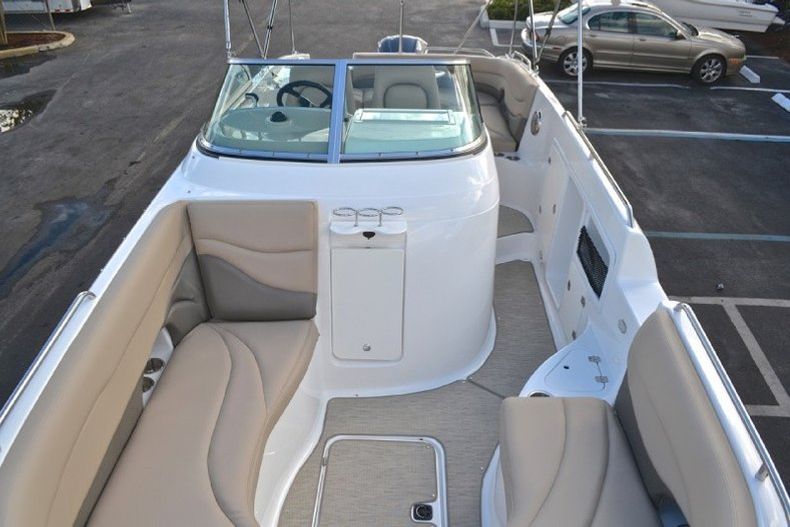 Thumbnail 81 for New 2013 Hurricane SunDeck SD 2700 OB boat for sale in West Palm Beach, FL