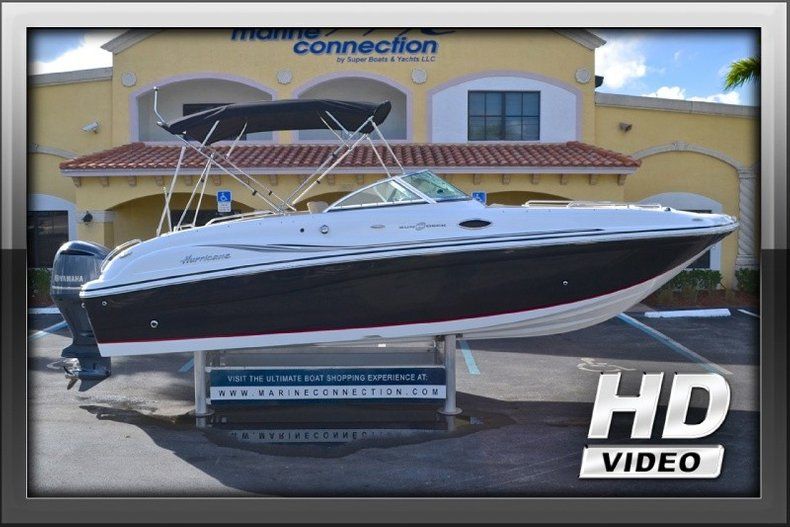 Thumbnail 102 for New 2013 Hurricane SunDeck SD 2700 OB boat for sale in West Palm Beach, FL