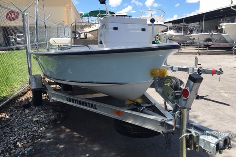 Thumbnail 1 for Used 2014 Key West 1520 Sportsman Center Console boat for sale in Miami, FL