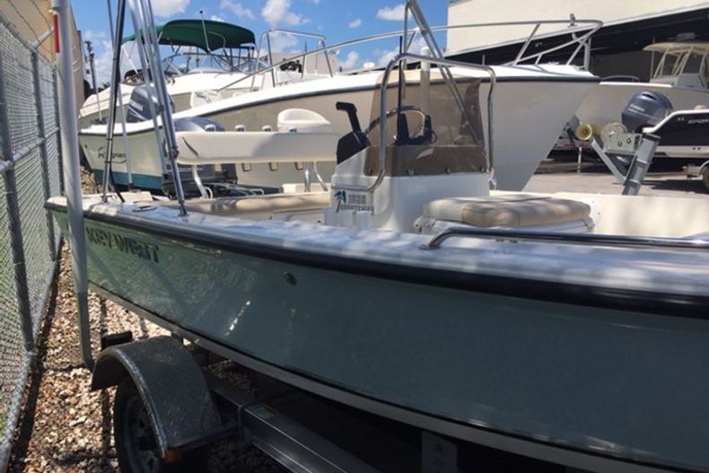 Thumbnail 2 for Used 2014 Key West 1520 Sportsman Center Console boat for sale in Miami, FL