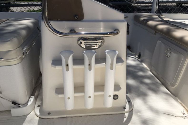 Thumbnail 12 for Used 2014 Key West 1520 Sportsman Center Console boat for sale in Miami, FL