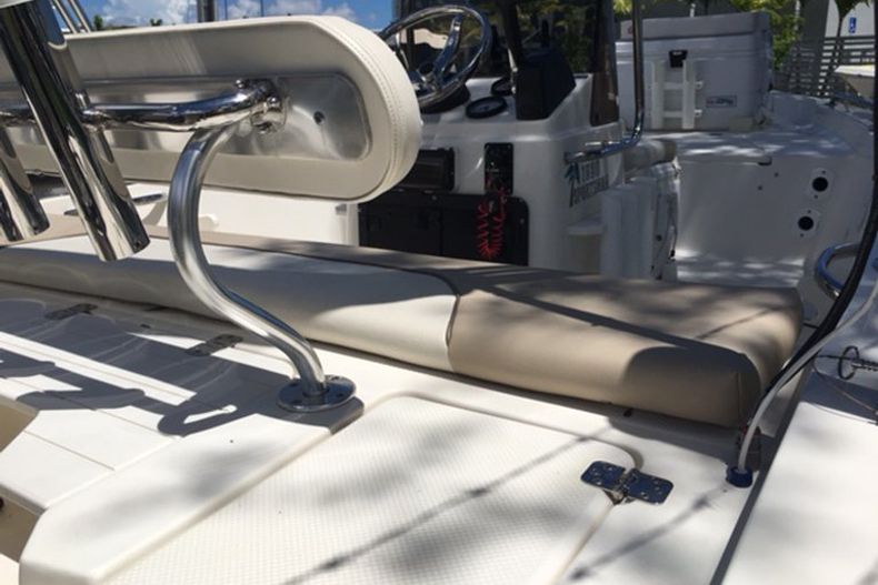 Thumbnail 15 for Used 2014 Key West 1520 Sportsman Center Console boat for sale in Miami, FL
