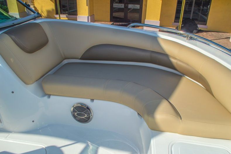 Thumbnail 36 for New 2016 Hurricane SunDeck SD 187 OB boat for sale in Vero Beach, FL