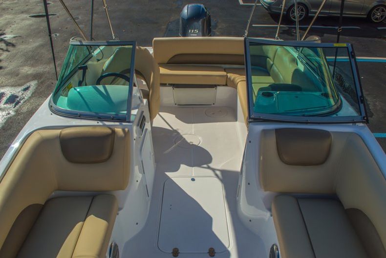 Thumbnail 46 for New 2016 Hurricane SunDeck SD 187 OB boat for sale in Vero Beach, FL
