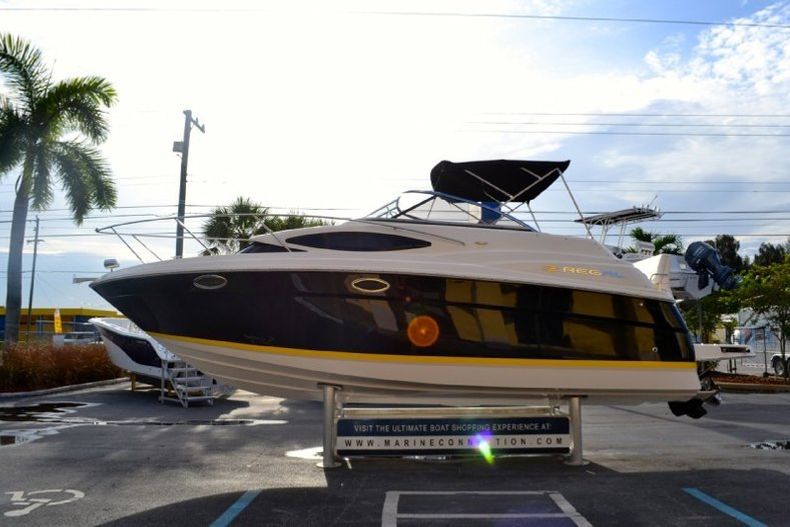 Thumbnail 3 for Used 2006 Regal 2565 Window Express boat for sale in West Palm Beach, FL