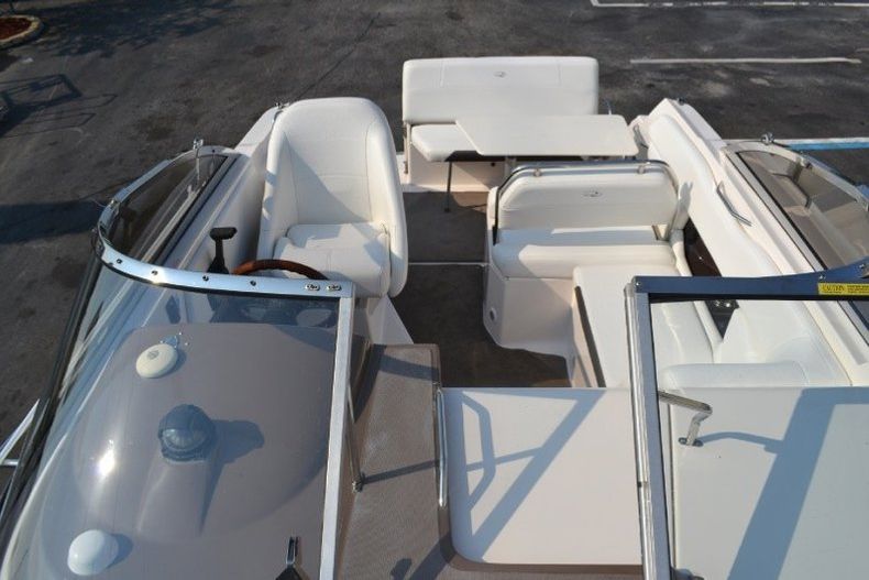 Thumbnail 16 for Used 2006 Regal 2565 Window Express boat for sale in West Palm Beach, FL