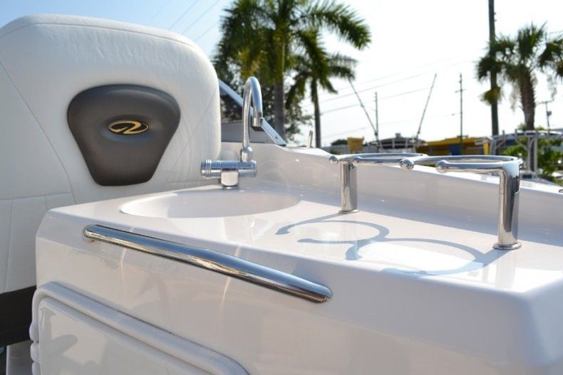 Thumbnail 38 for Used 2006 Regal 2565 Window Express boat for sale in West Palm Beach, FL
