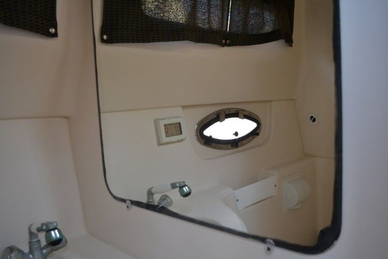 Thumbnail 85 for Used 2006 Regal 2565 Window Express boat for sale in West Palm Beach, FL