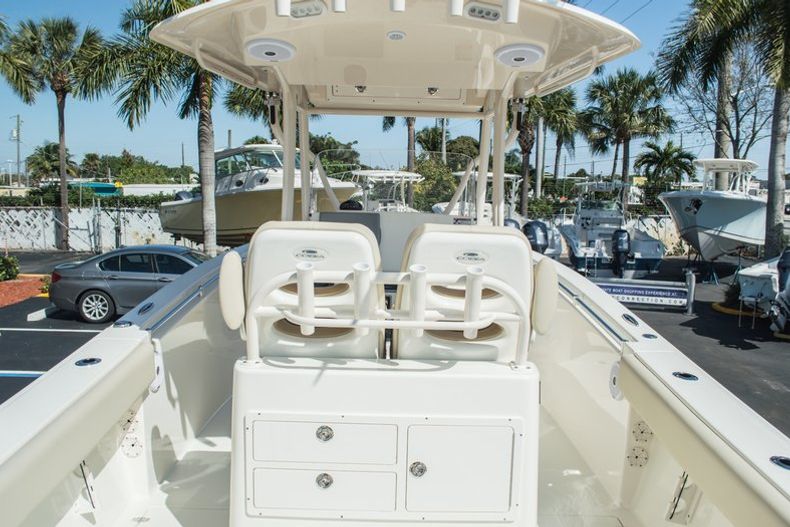 Thumbnail 16 for New 2015 Cobia 277 Center Console boat for sale in West Palm Beach, FL
