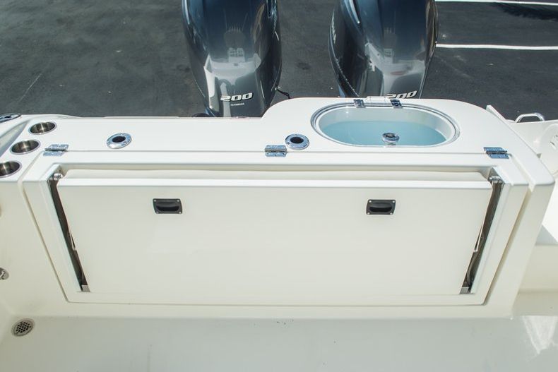 Thumbnail 21 for New 2015 Cobia 277 Center Console boat for sale in West Palm Beach, FL