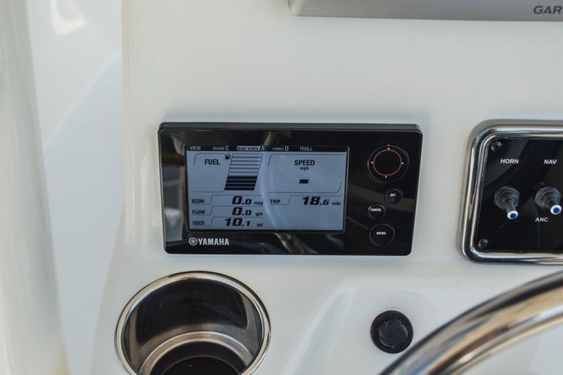Thumbnail 47 for New 2015 Cobia 277 Center Console boat for sale in West Palm Beach, FL