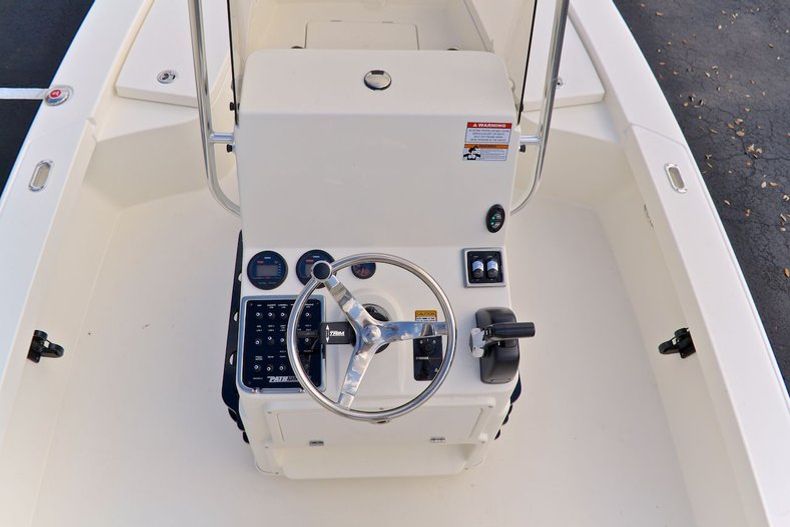 Thumbnail 39 for New 2014 Pathfinder 2300 HPS Bay Boat boat for sale in Vero Beach, FL