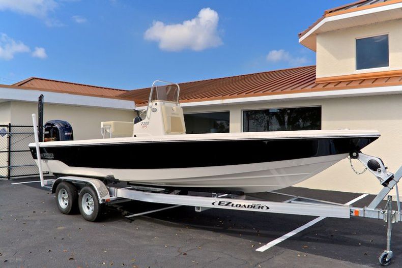 Thumbnail 1 for New 2014 Pathfinder 2300 HPS Bay Boat boat for sale in Vero Beach, FL
