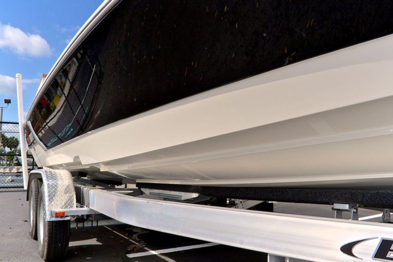 Thumbnail 14 for New 2014 Pathfinder 2300 HPS Bay Boat boat for sale in Vero Beach, FL