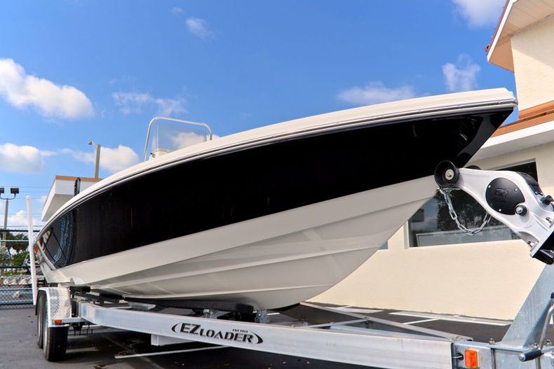 Thumbnail 15 for New 2014 Pathfinder 2300 HPS Bay Boat boat for sale in Vero Beach, FL