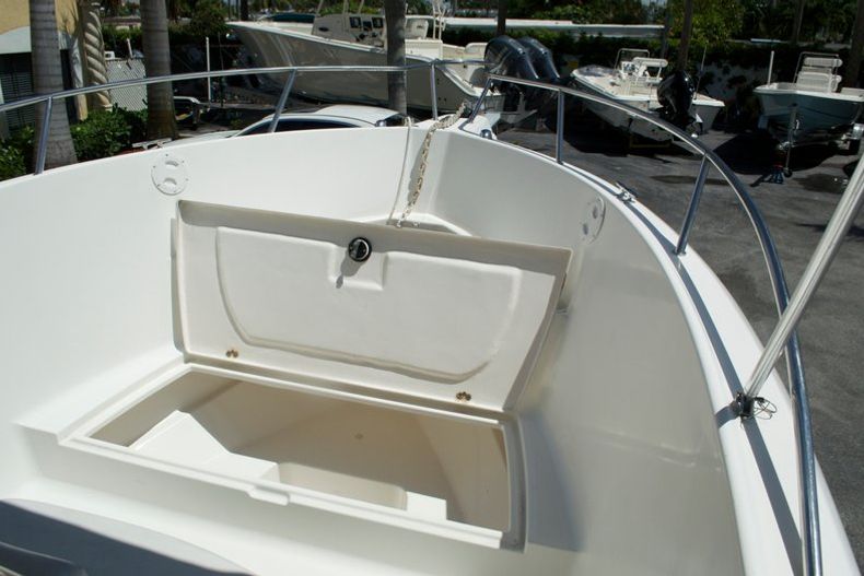 Thumbnail 10 for Used 2003 Aquasport 205 Osprey CC boat for sale in West Palm Beach, FL