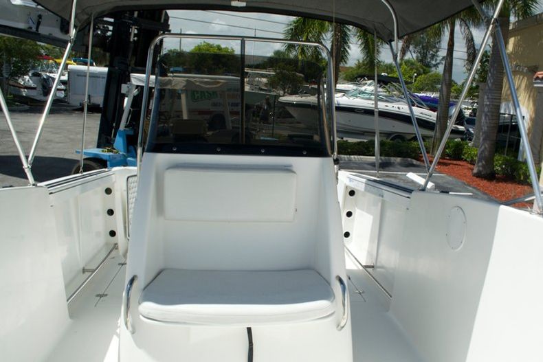 Thumbnail 11 for Used 2003 Aquasport 205 Osprey CC boat for sale in West Palm Beach, FL