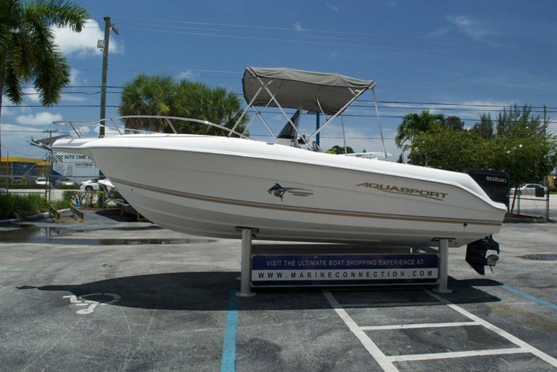 Thumbnail 3 for Used 2003 Aquasport 205 Osprey CC boat for sale in West Palm Beach, FL