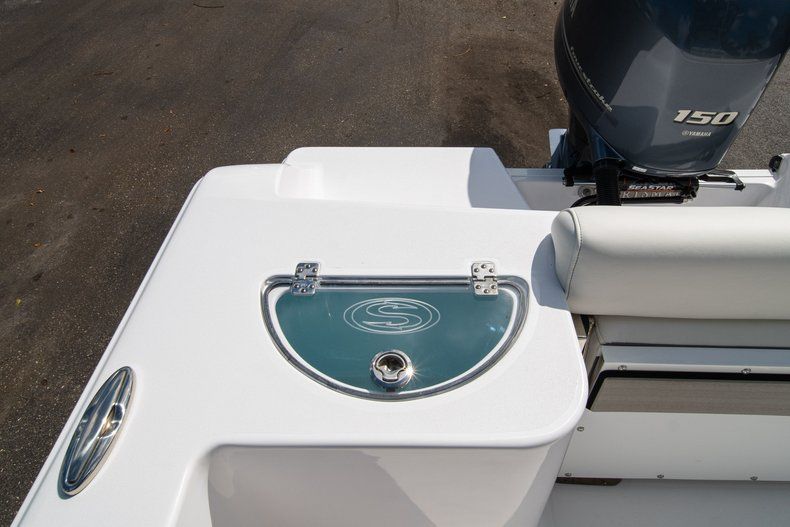 Thumbnail 11 for New 2020 Sportsman Open 212 Center Console boat for sale in West Palm Beach, FL