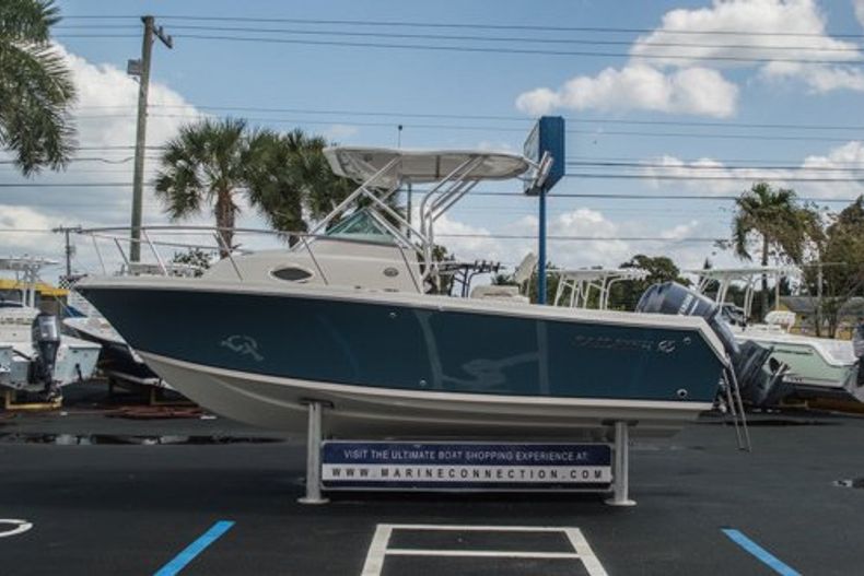 Thumbnail 5 for New 2015 Sailfish 220 Walkaround boat for sale in West Palm Beach, FL