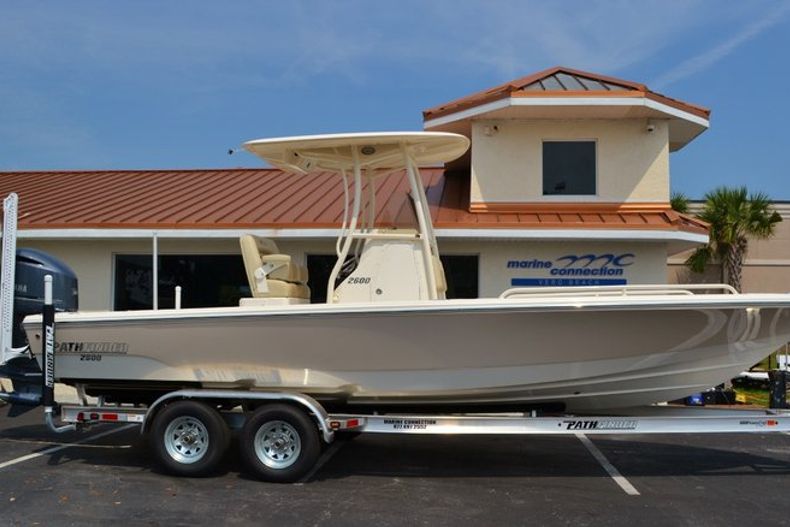 New 2015 Pathfinder 2600 TRS boat for sale in Vero Beach, FL