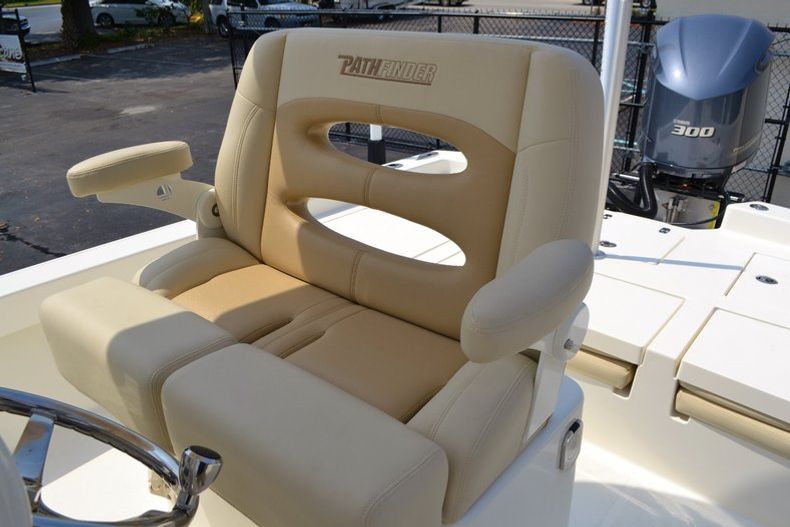 Thumbnail 14 for New 2015 Pathfinder 2600 TRS boat for sale in Vero Beach, FL
