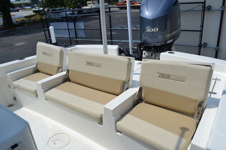 Thumbnail 19 for New 2015 Pathfinder 2600 TRS boat for sale in Vero Beach, FL