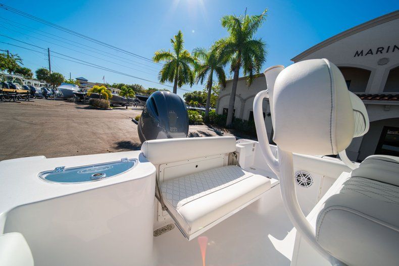 Thumbnail 10 for New 2020 Sportsman Open 212 Center Console boat for sale in Vero Beach, FL