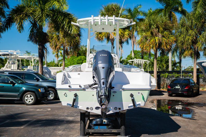 Thumbnail 6 for New 2020 Sportsman Open 212 Center Console boat for sale in Vero Beach, FL