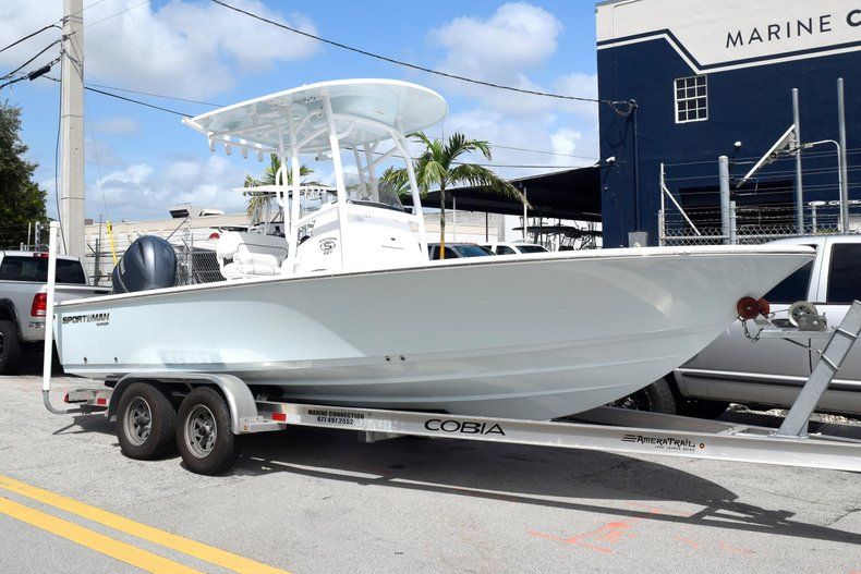 Thumbnail 1 for New 2020 Sportsman Masters 227 Bay Boat boat for sale in Miami, FL