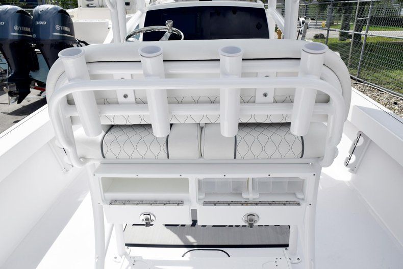 Thumbnail 23 for New 2020 Sportsman Masters 227 Bay Boat boat for sale in Miami, FL