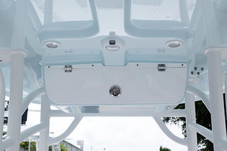 Thumbnail 20 for New 2020 Sportsman Masters 227 Bay Boat boat for sale in Miami, FL
