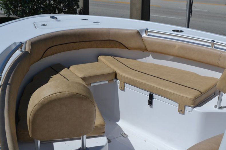 Thumbnail 11 for New 2020 Sportsman Open 212 Center Console boat for sale in Vero Beach, FL