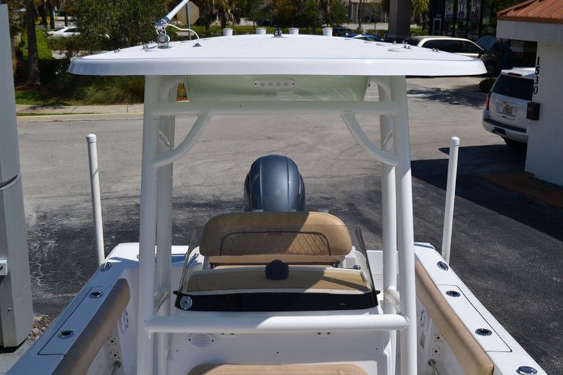 Thumbnail 16 for New 2020 Sportsman Open 212 Center Console boat for sale in Vero Beach, FL