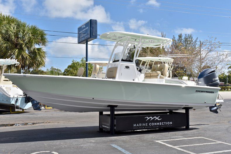 Thumbnail 3 for New 2018 Sportsman Masters 247 Bay Boat boat for sale in Miami, FL