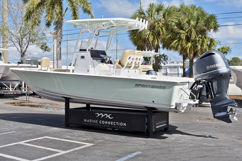 Thumbnail 5 for New 2018 Sportsman Masters 247 Bay Boat boat for sale in Miami, FL