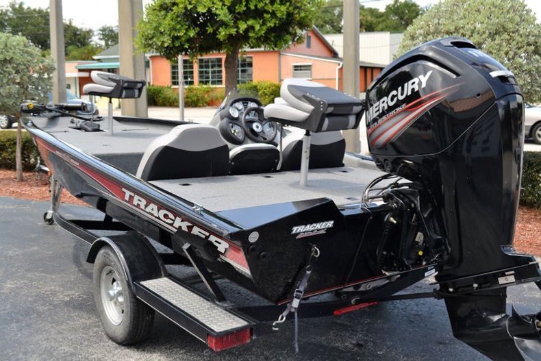 Thumbnail 3 for Used 2016 Tracker Pro 190 TX boat for sale in Vero Beach, FL