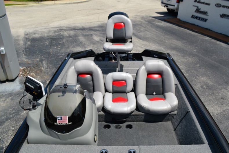 Thumbnail 14 for Used 2016 Tracker Pro 190 TX boat for sale in Vero Beach, FL
